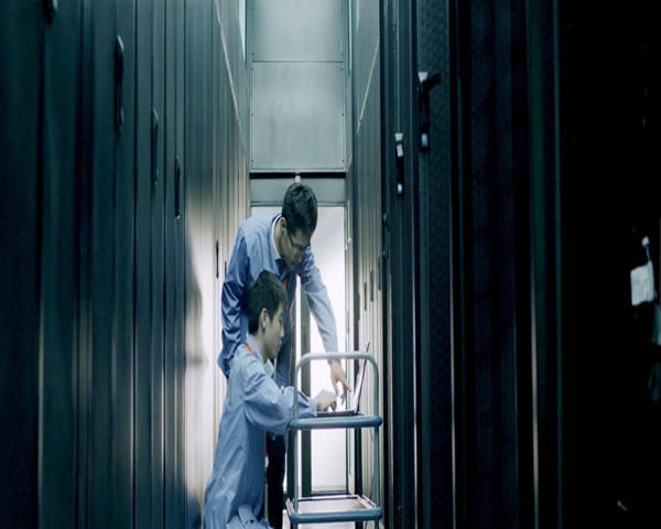 Comparative Analysis Of Choosing Hong Kong Vps Cloud Server Or American Vps